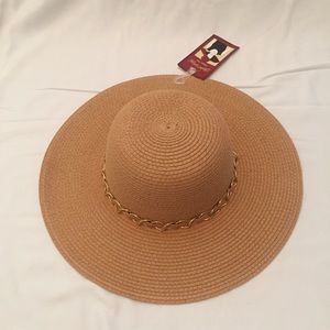 Women’s Straw Floppy sun hat in Tan